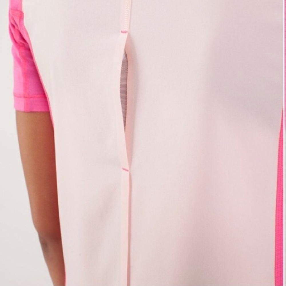 NWT 💖 Beautiful Lulu Lemon Run Top - Picture 4 of 12